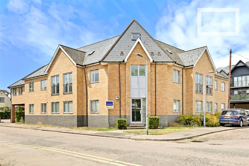 Forest Court, Epping